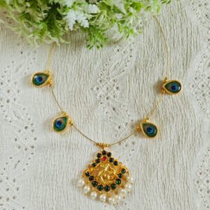 Peacock pendant necklace